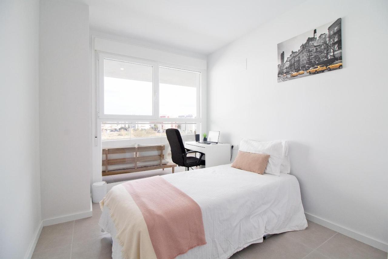 Global Properties, Apartamento Con Terraza Y Vistas A La Piscina En Gran Canet Canet d'En Berenguer Eksteriør bilde